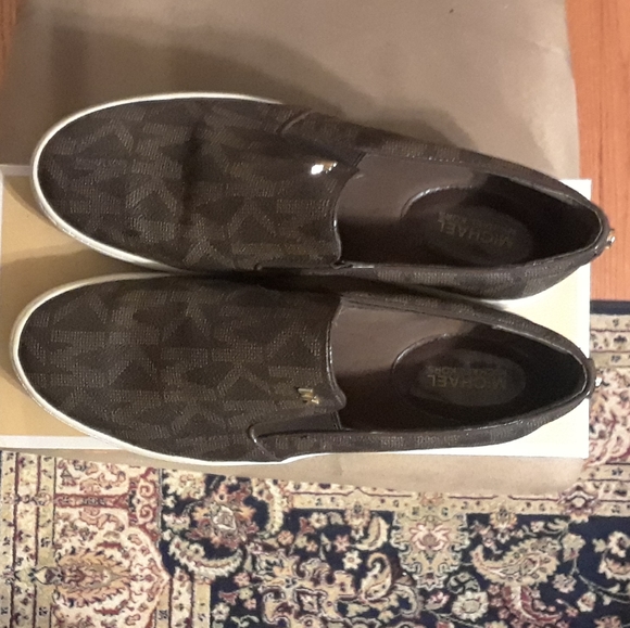 Mk  slip_on flat logo sneakers - Picture 2 of 5